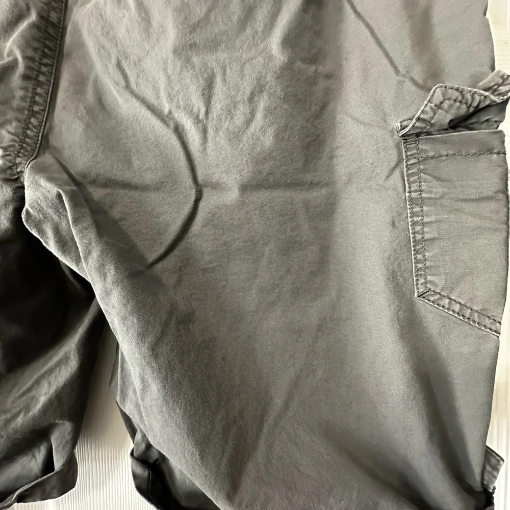 Apt. 9 Women's Gray Cargo Shorts